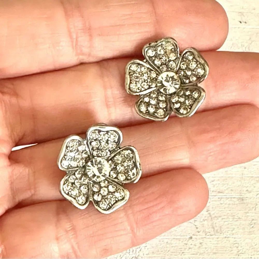 Silver tone rhinestone flower post earrings